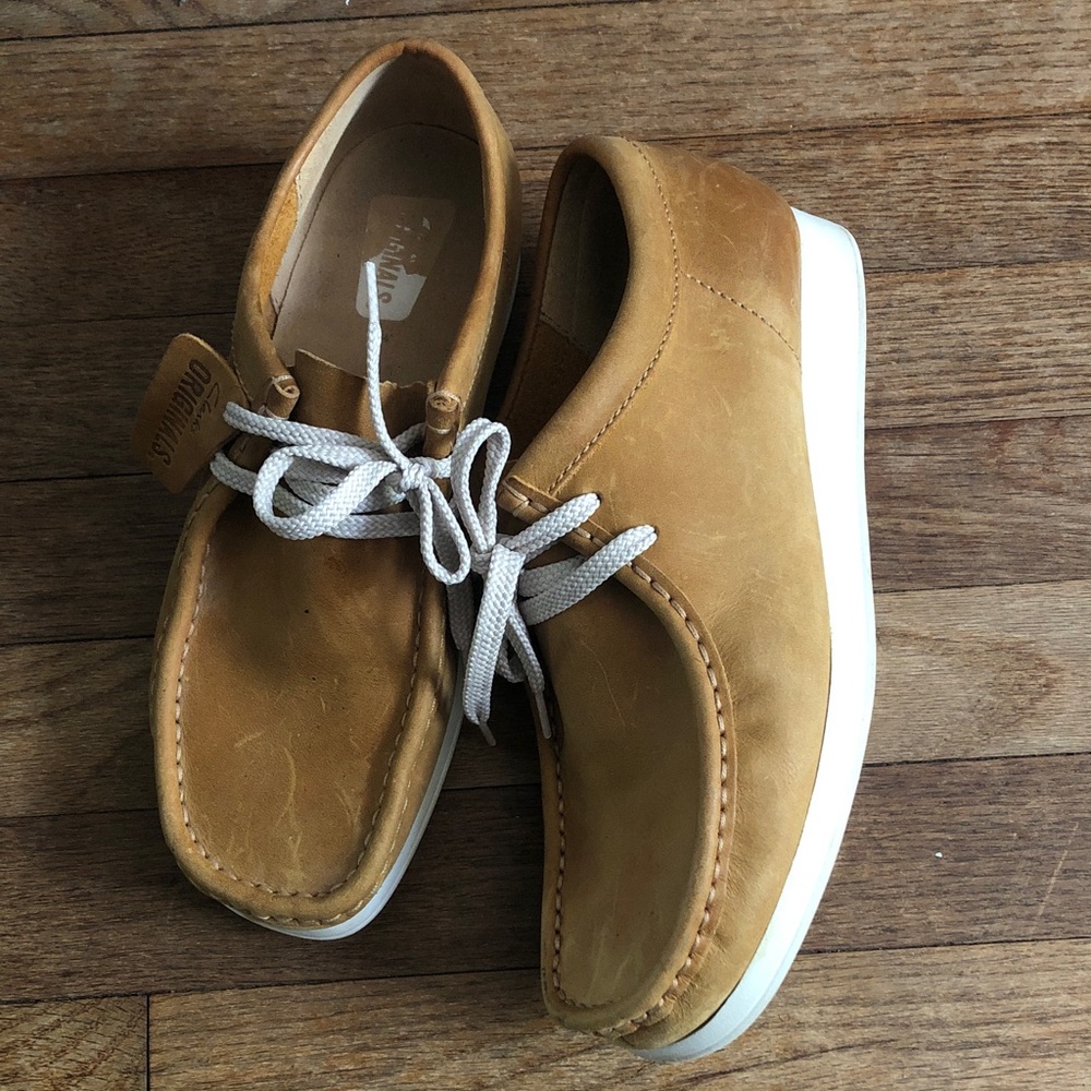 Wallace Clarks Wheat Chukka Boots with White Soles